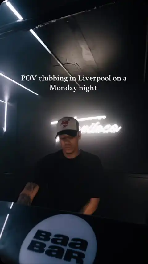 Tropiloco Mondays