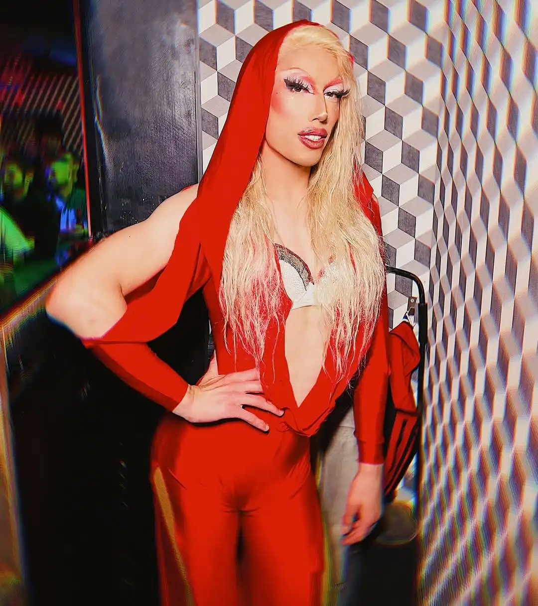 Beautiful Dirty Rich